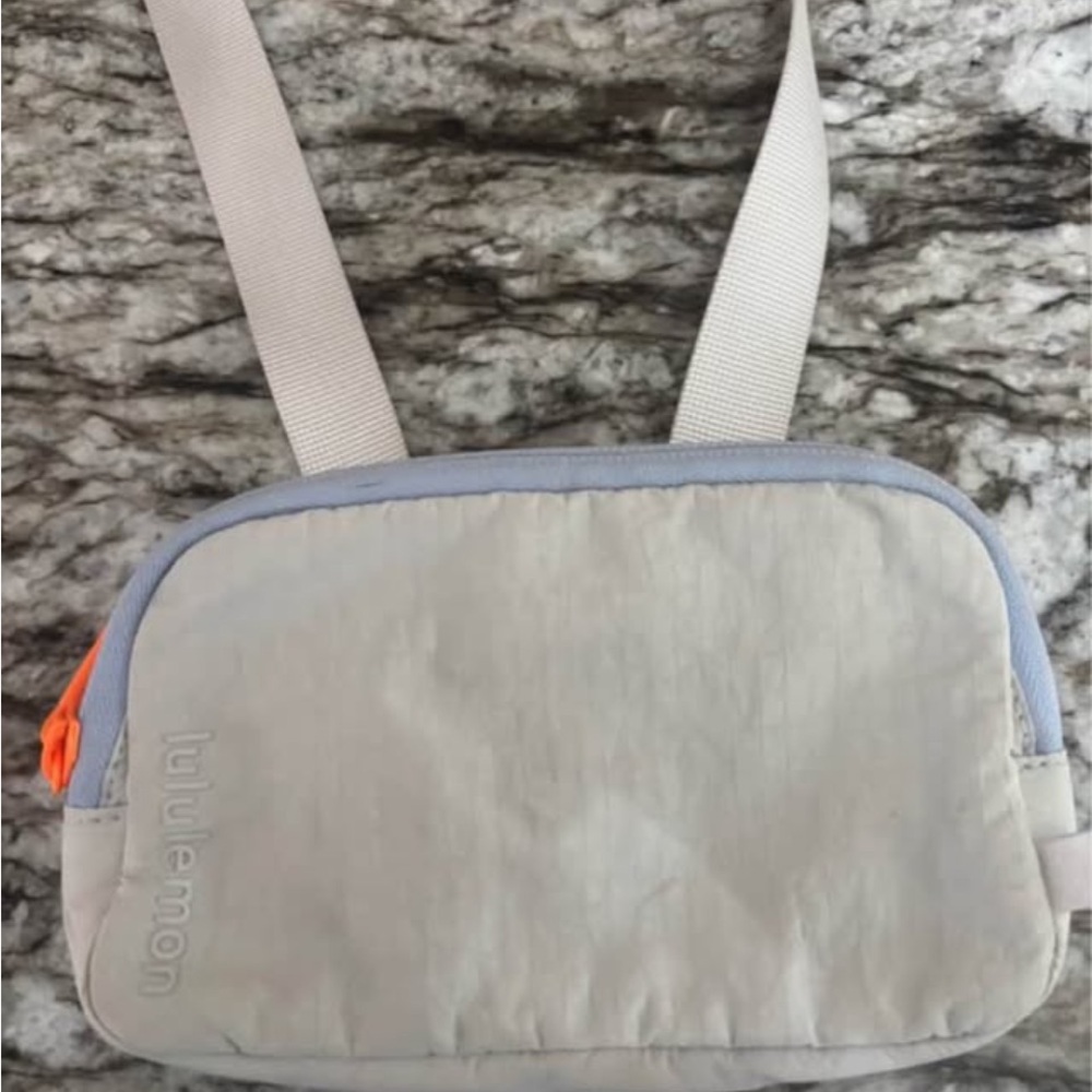 lululemon athletica Light Gray Crossbody with Neon Orange Zip Pull